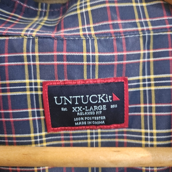 UNTUCKit XXL button down - Picture 2 of 3